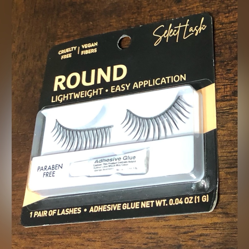 1 pair Round Lashes Cruelty Free Vegan Fibers paraben free + glue.0.04 oz